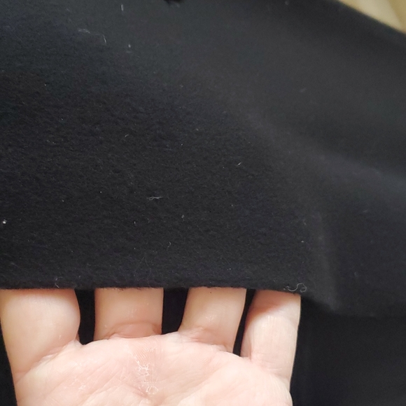 Lambs Wool & Fox Coat - Picture 4 of 7
